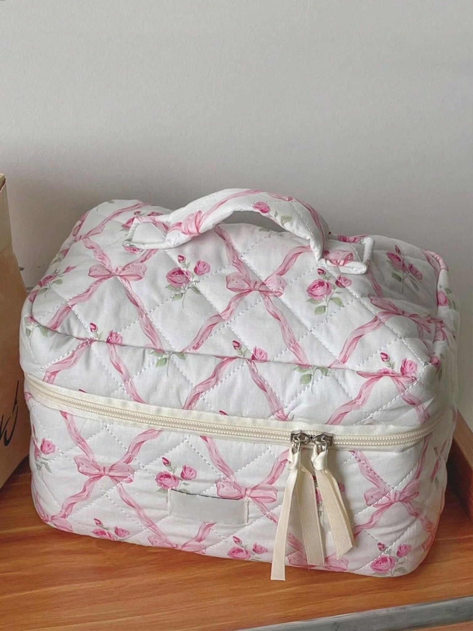 Bow & Rose Makeup/Skincare Bag - Image 2
